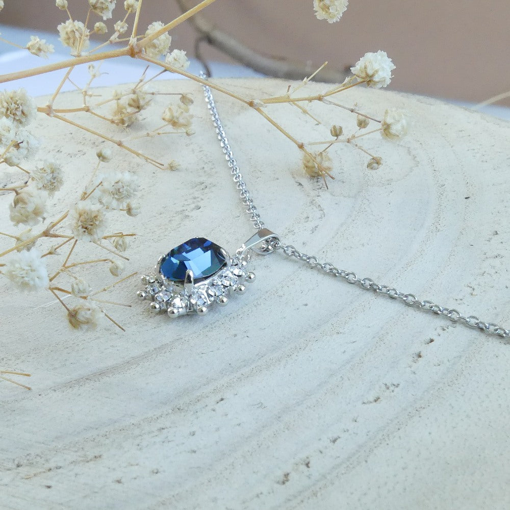 Collier pendentif cristal Swarovski bleu 