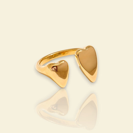 bague dorée Amara, une bague cœur tendre