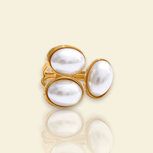 bague dorée Gaïa, une grosse bague avec perles