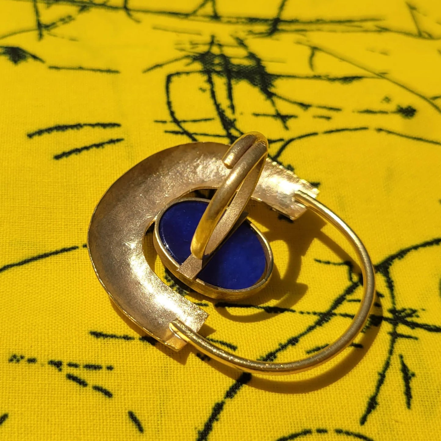bague ethnique Dogon, un bijou au fini brossé