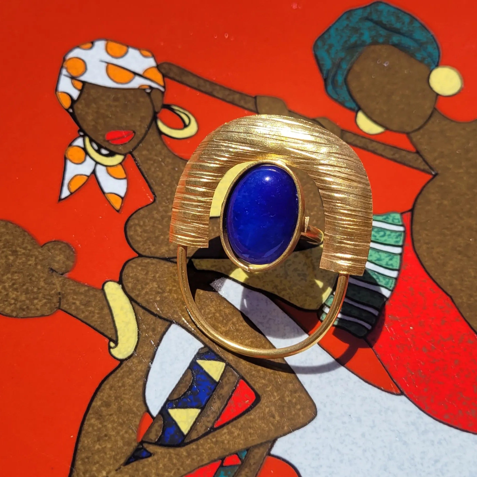 bague ethnique Dogon, un bijou en bronze fait main par des artisans dakarois