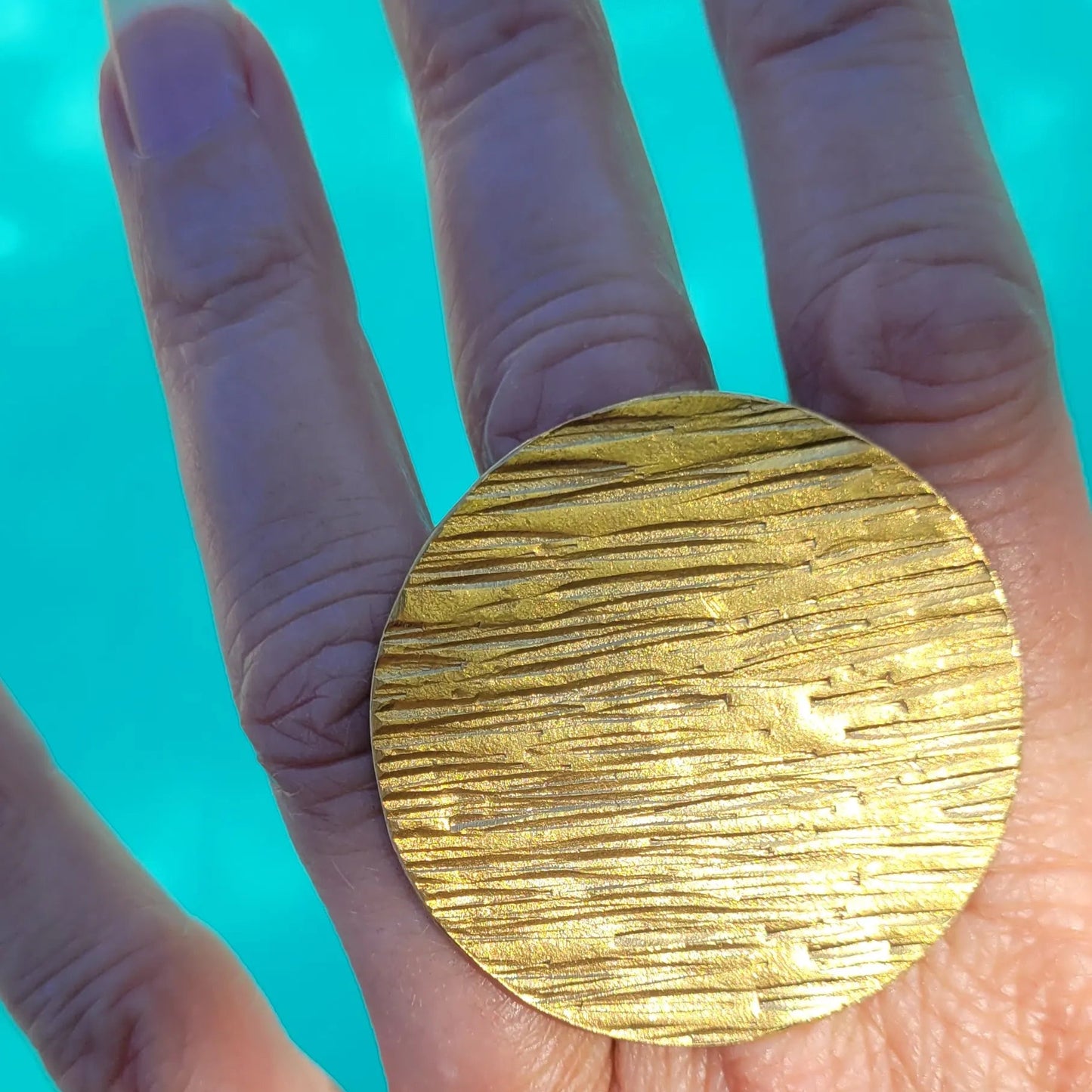 bague ethnique Lunja, une bague africaine façonnée au Sénégal