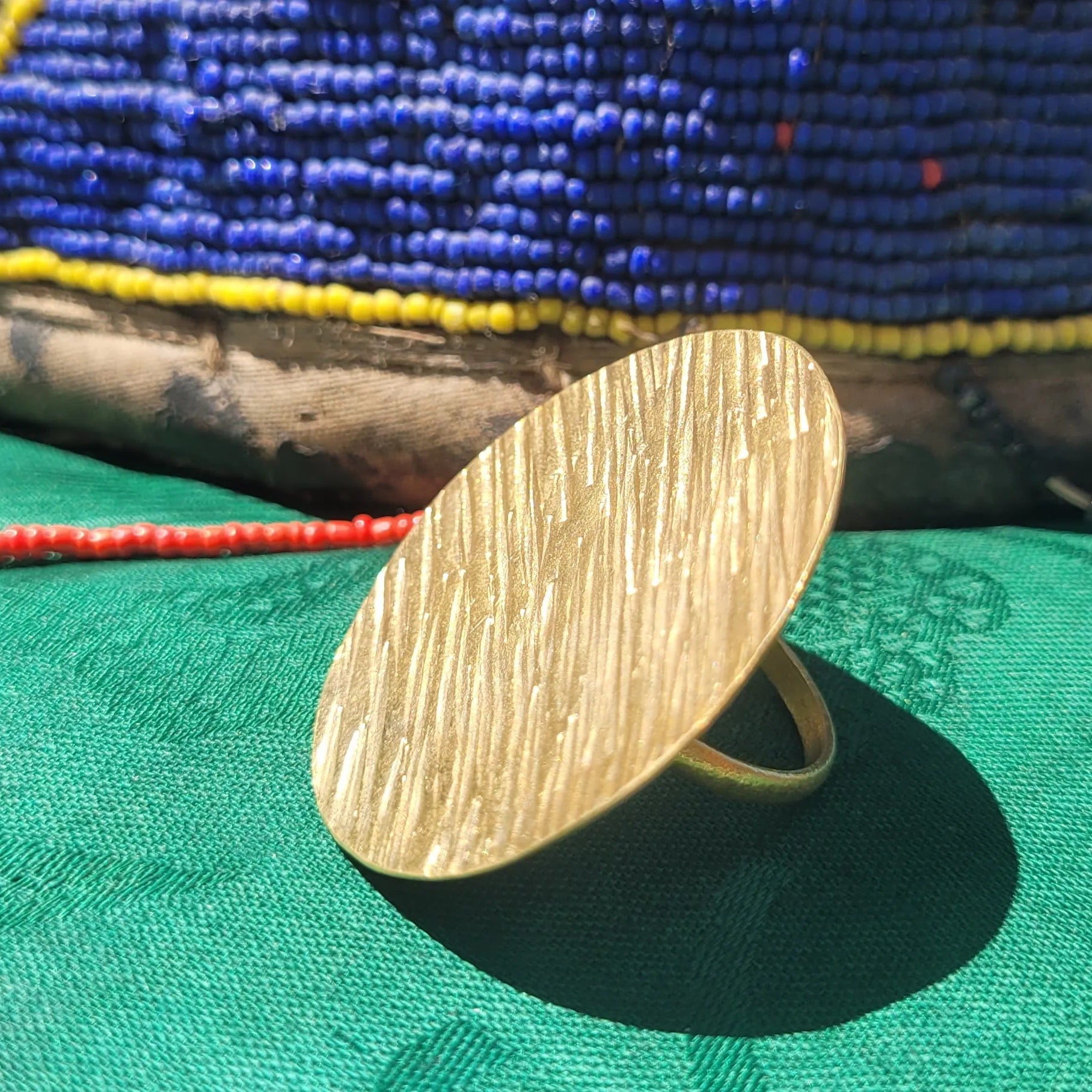 bague ethnique Lunja, une bague pour femme réglable pour toutes les tailles de doigts