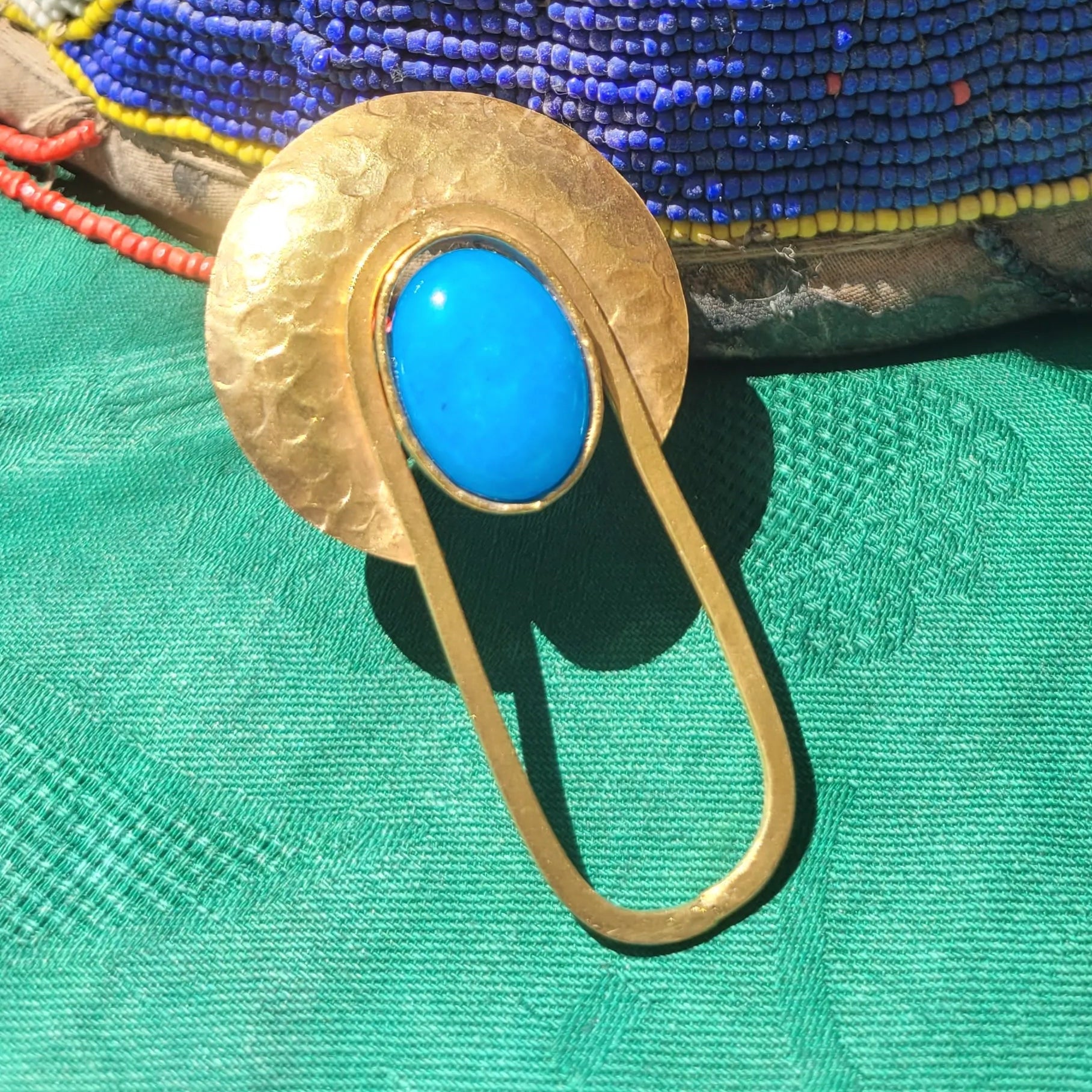 bague ethnique Rana, une bague pour femme réglable faite main par des artisans dakarois