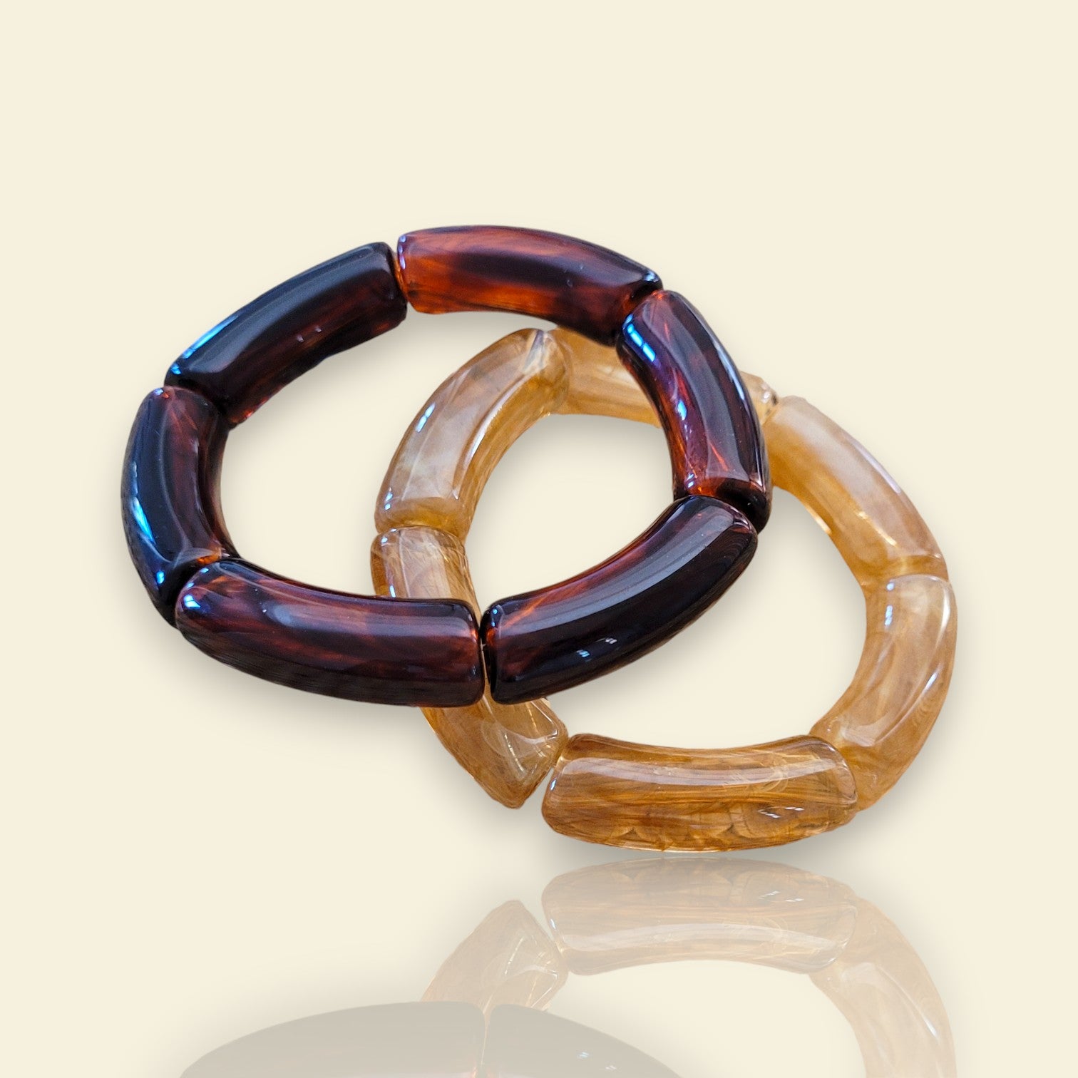 duo Dione, bracelets en acrylique à la mode au fini cristallin et tendance