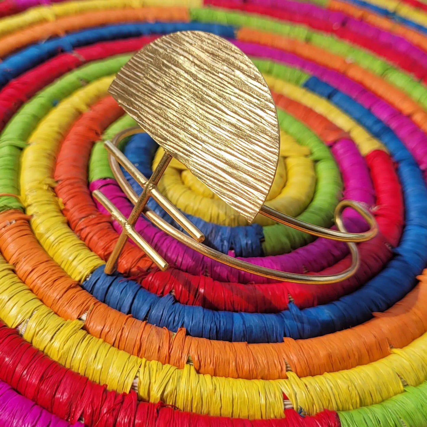 bracelets en bronze Ashanti, des bijoux originaux ajustables à tous les poignets