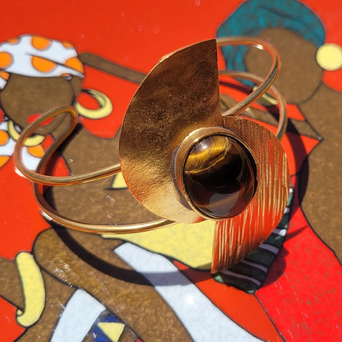 bracelets en bronze Bakari, des bijoux originaux ajustables à tous les poignets