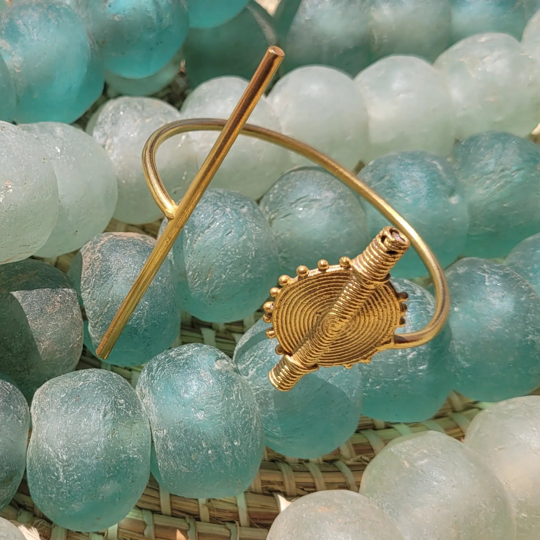 bracelets Baoulé, des bijoux originaux en bronze sculpté