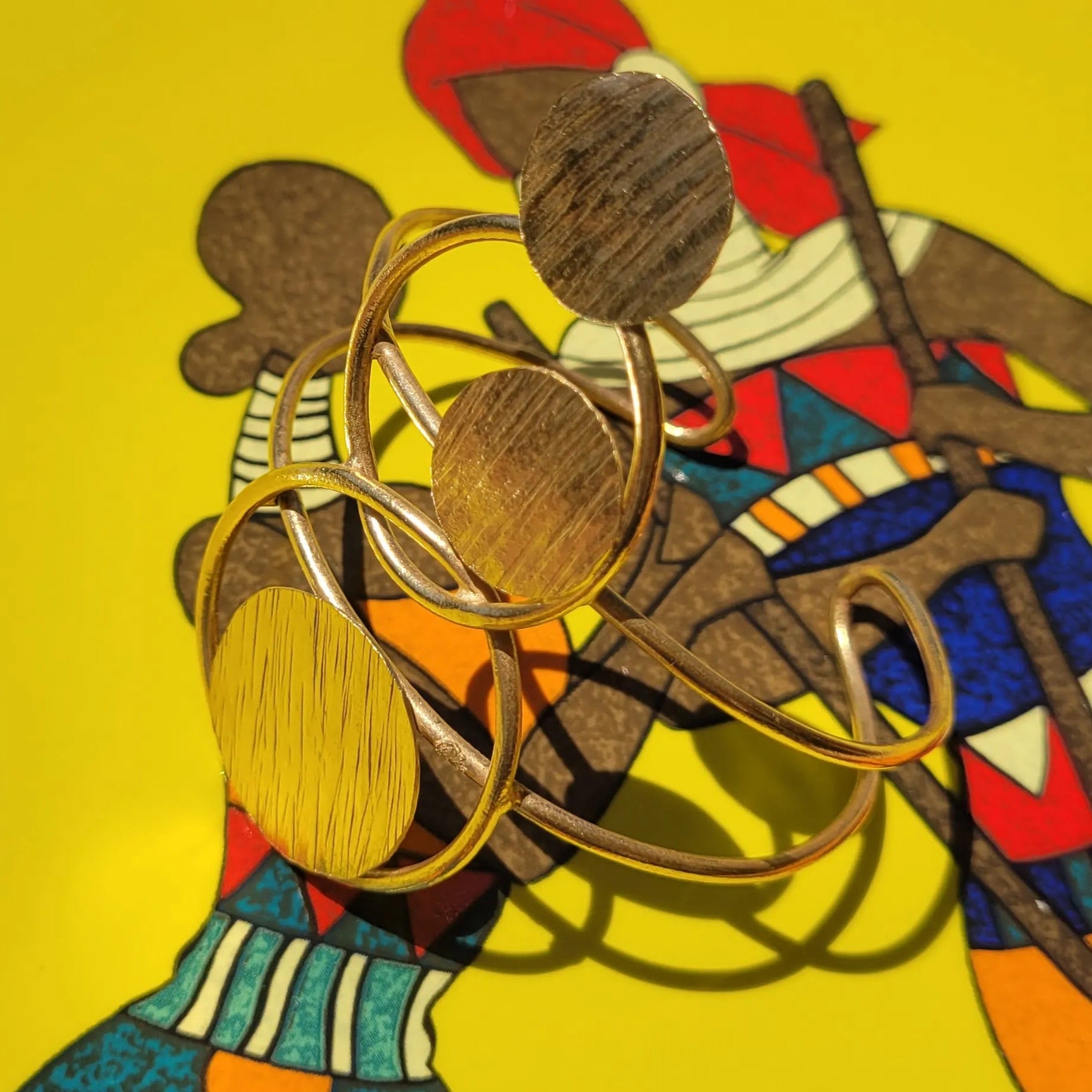 bracelets en bronze Danku, des bijoux originaux ajustables à tous les poignets