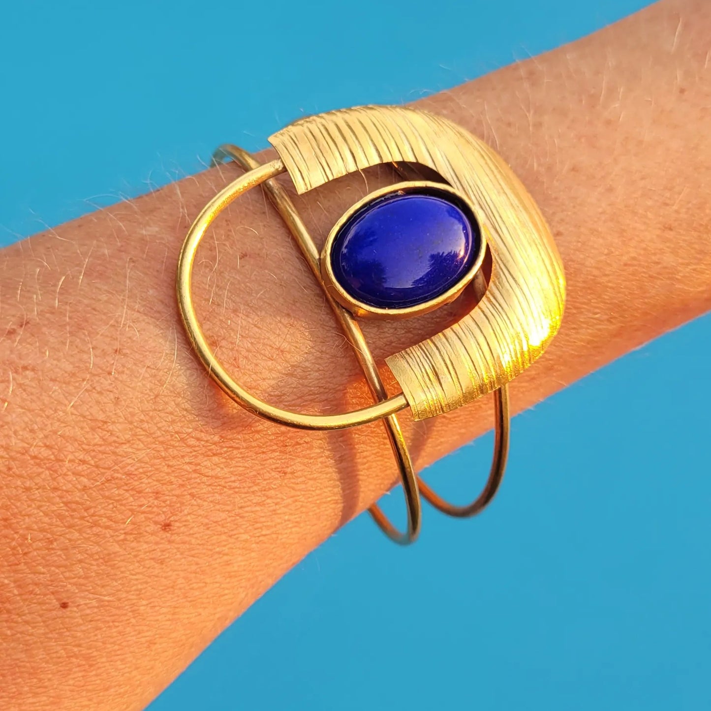 bracelets en bronze Dogon, des bijoux issus de l’artisanat africain au fini brossé