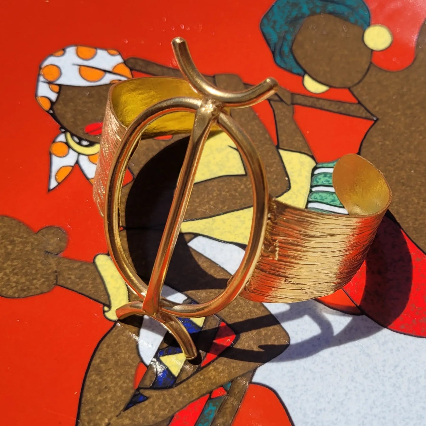 bracelets en bronze Jawo, des bijoux originaux faits main par des artisans dakarois