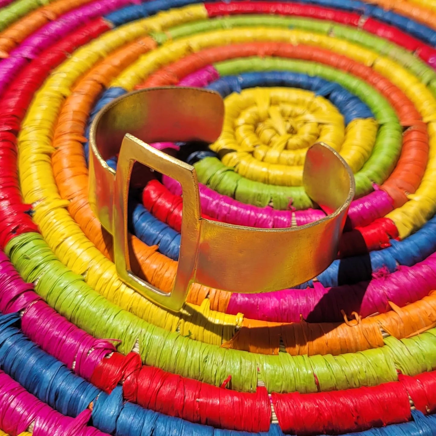 bracelets en bronze Murabba, des bijoux originaux façonnés au Sénégal