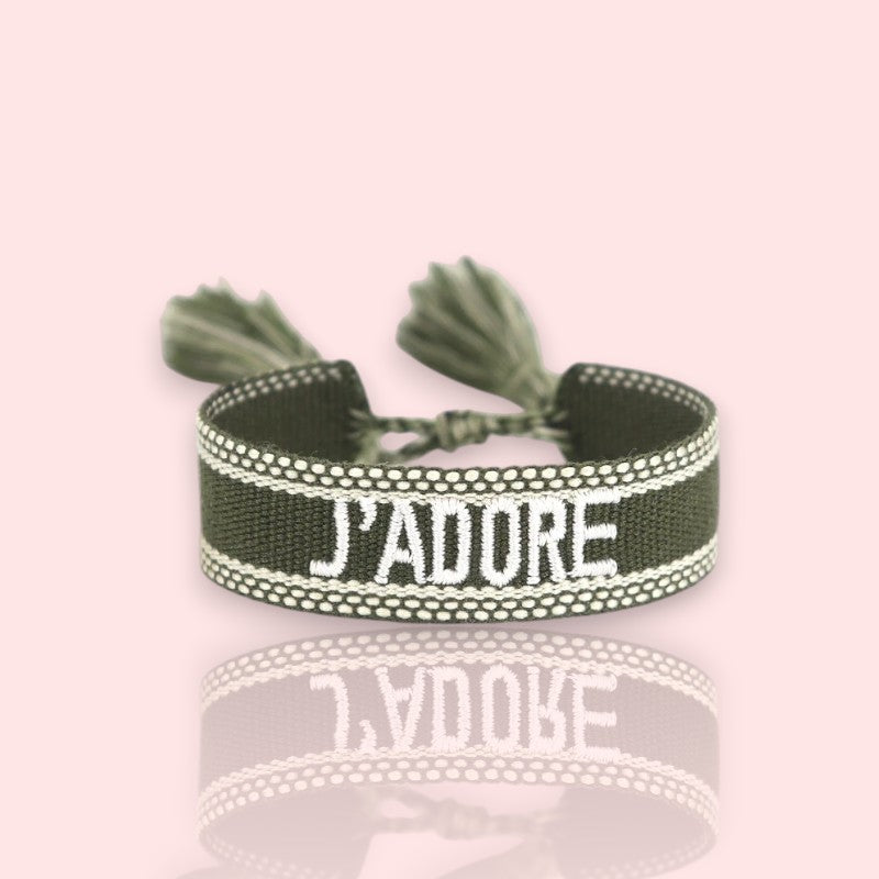 bracelet J’adore en tissu kaki, un bracelet en tissu à nouer tendance