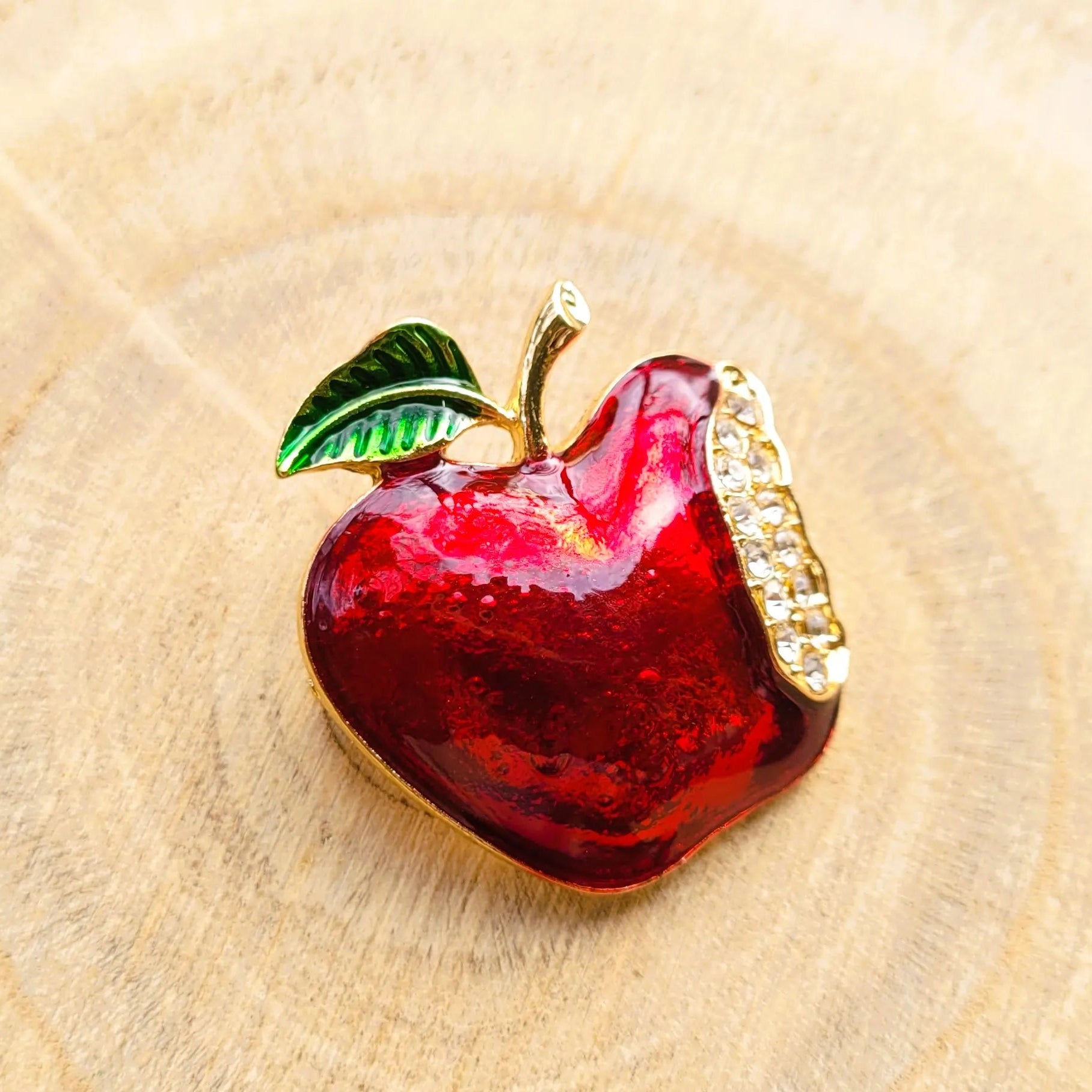 broche dorée Ariane, un bijou fantaisie
