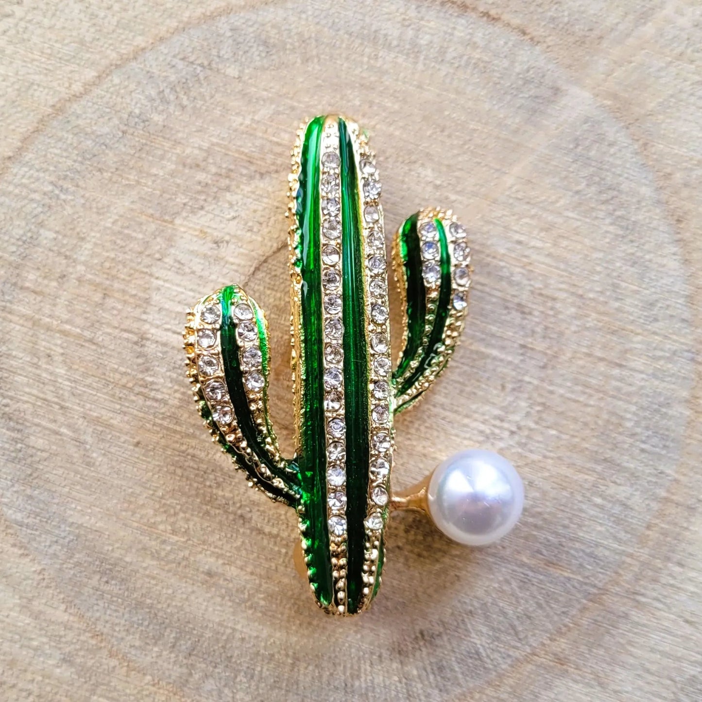 broche dorée Arizona, une broche végétale d’un délicat cactus lumineux pour vêtement 