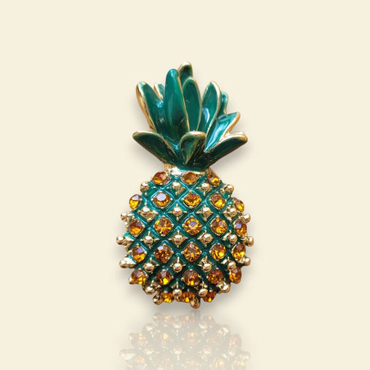 broche dorée Cayenna, une broche ananas, bijou tendance en 2025