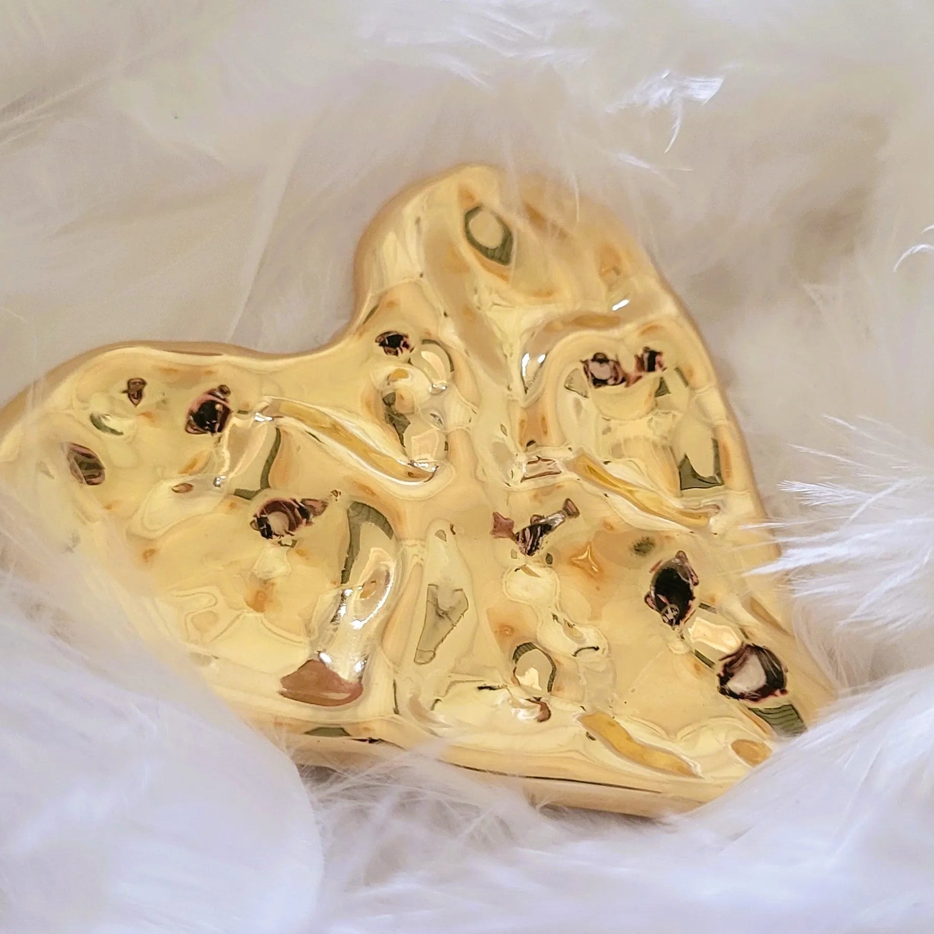 broche dorée Vénus, une grosse broche luxe d’un cœur