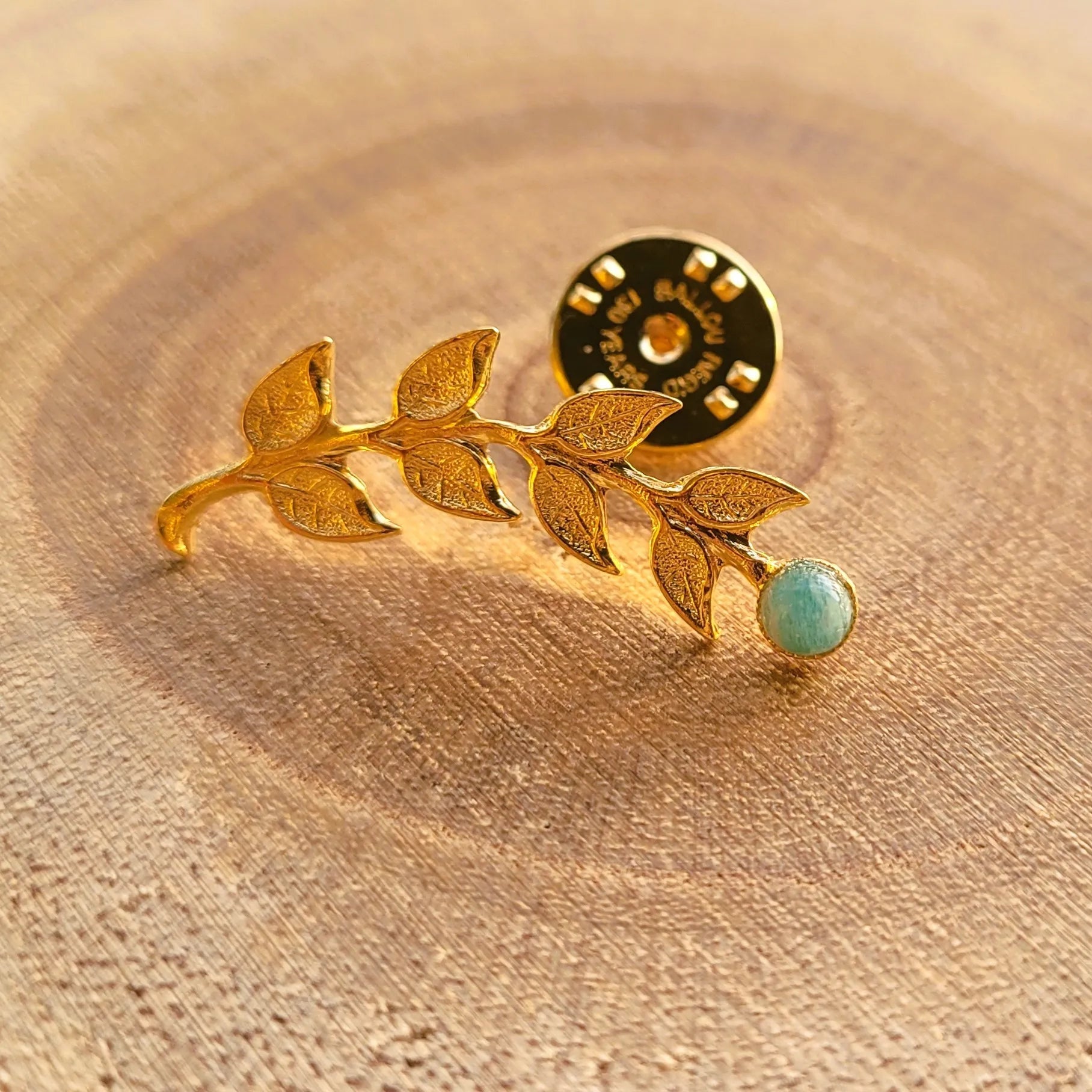 broche de luxe Laurier en amazonite et laiton recouvert d’or fin
