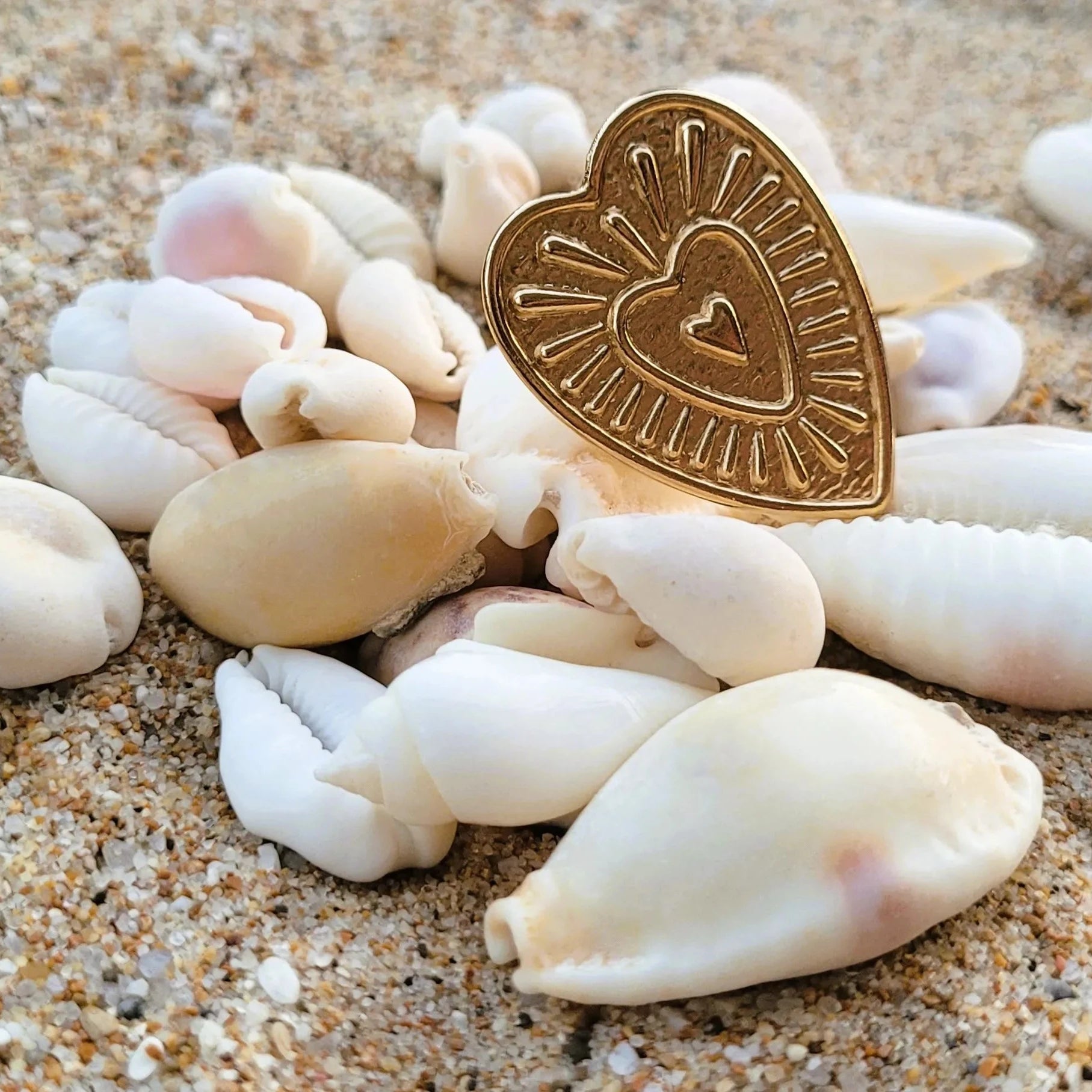 broche de luxe Valentine en laiton recouvert d’or fin