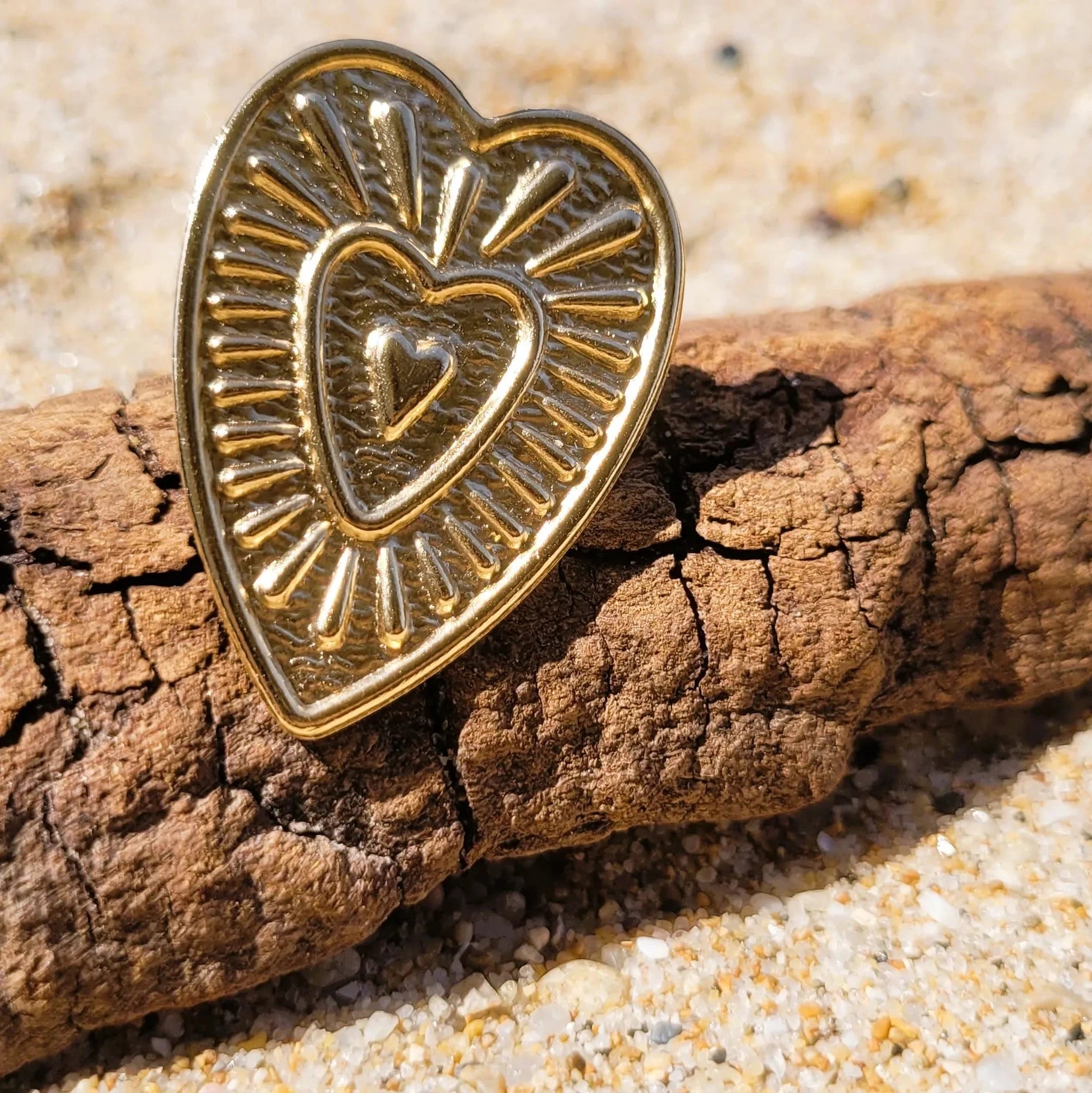 broche pour vêtement de femme Valentine en forme de cœur doré