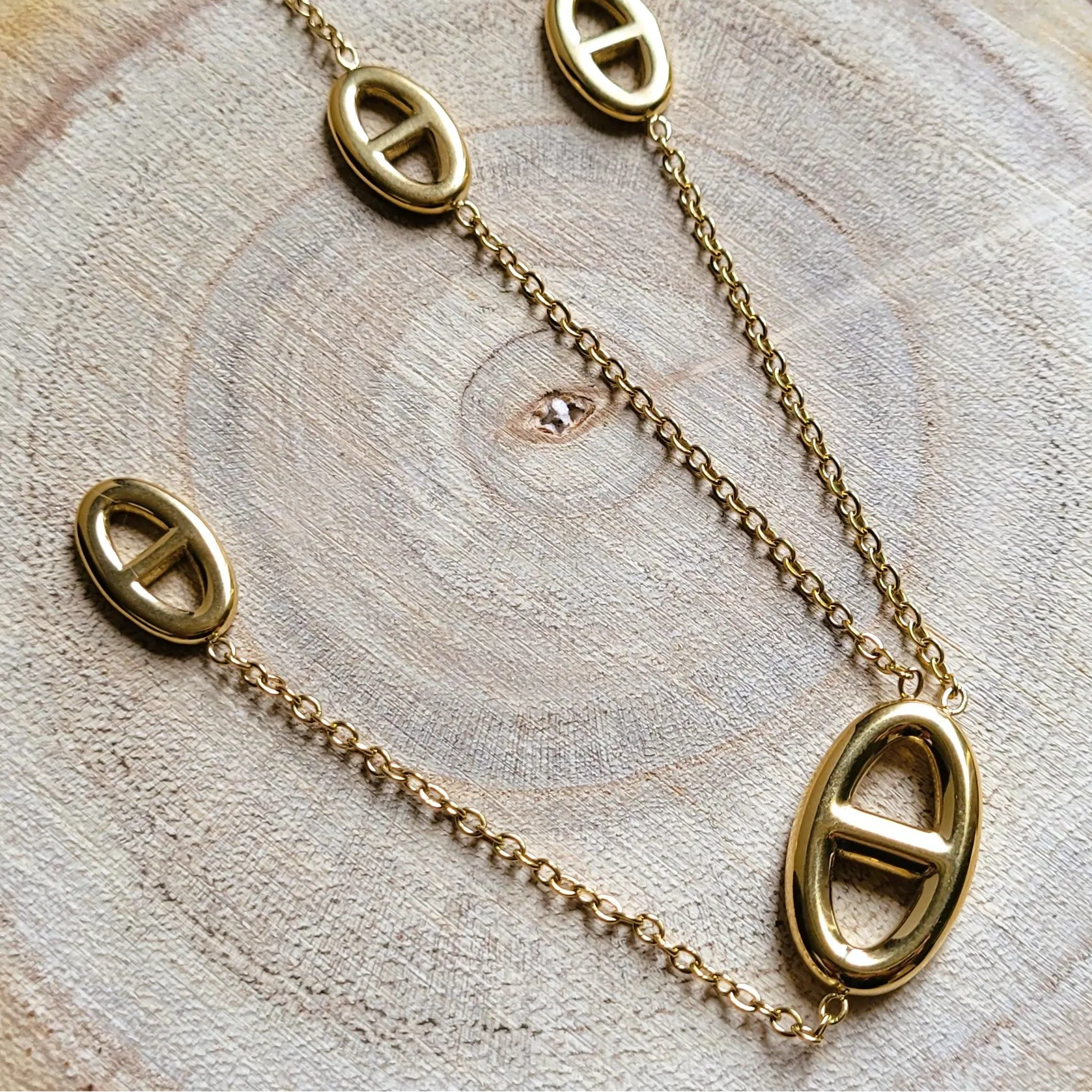 collier Azura, un long collier en y à la maille marine