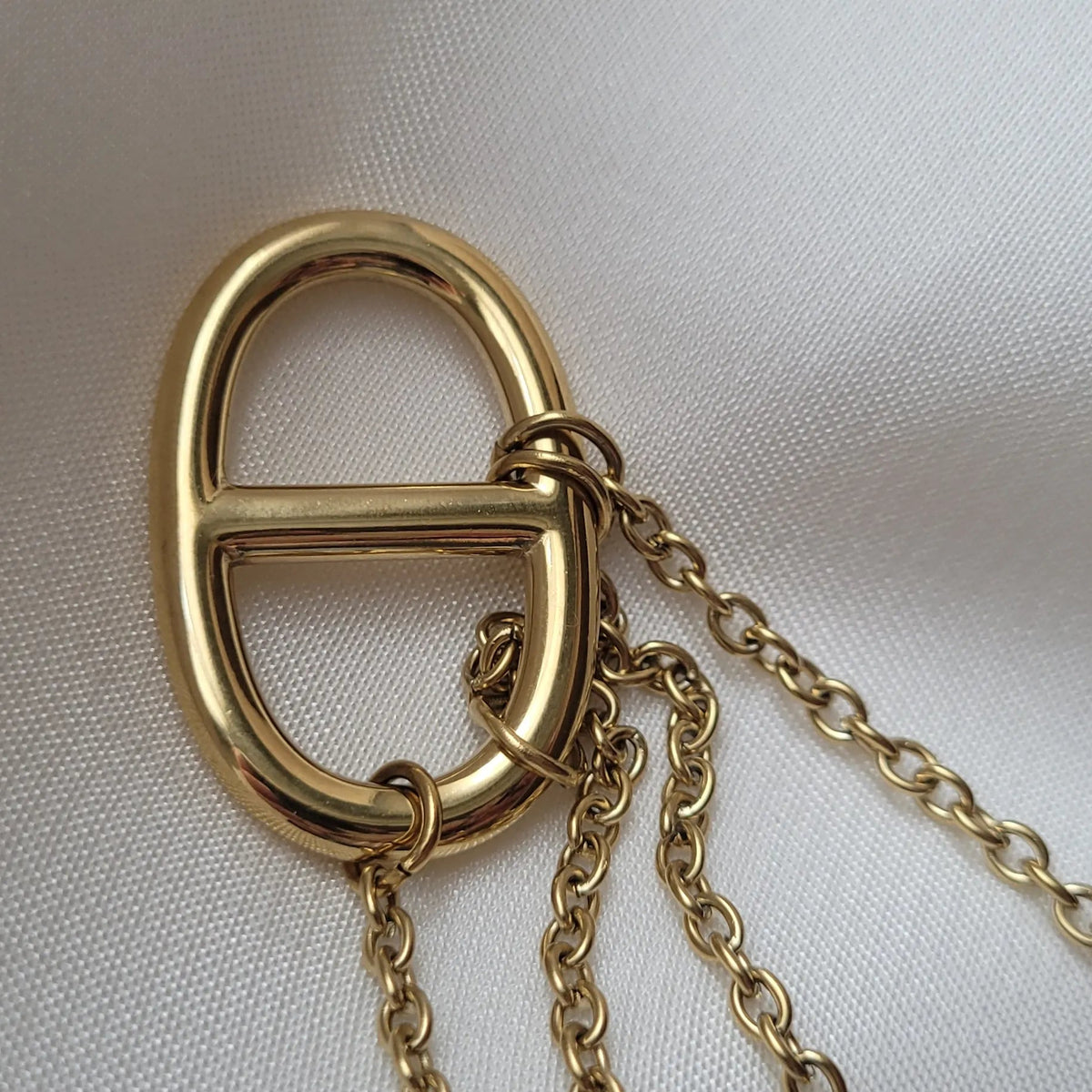collier Naya, un long collier à la maille marine en acier inoxydable