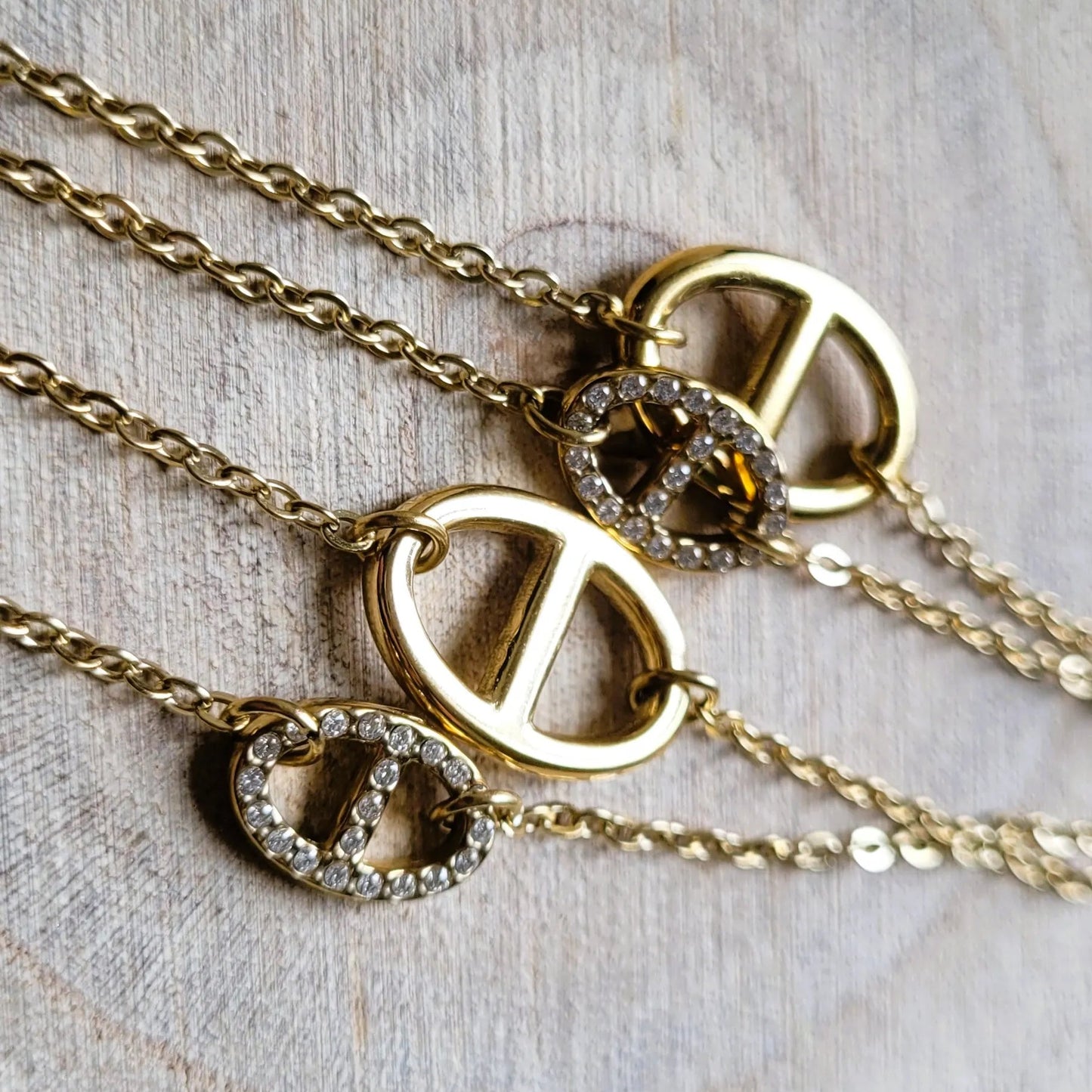 collier Nerea, un long collier à la maille marine tendance