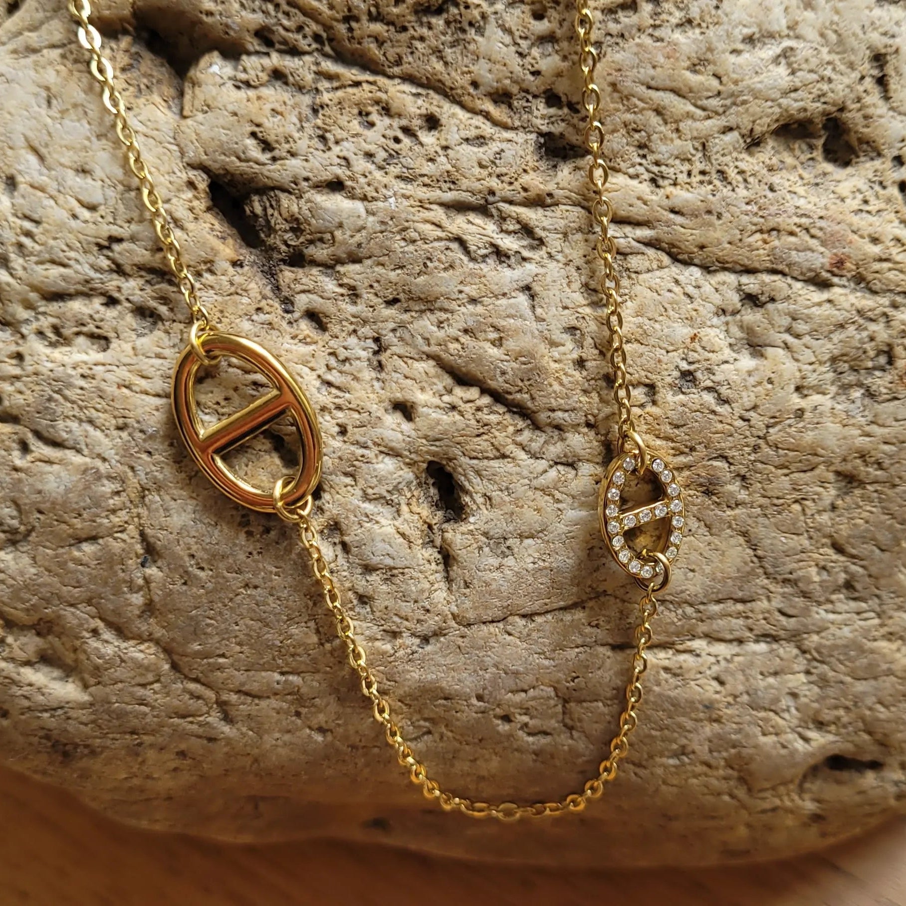 collier Nerea, un sautoir fantaisie à la maille marine en acier inoxydable