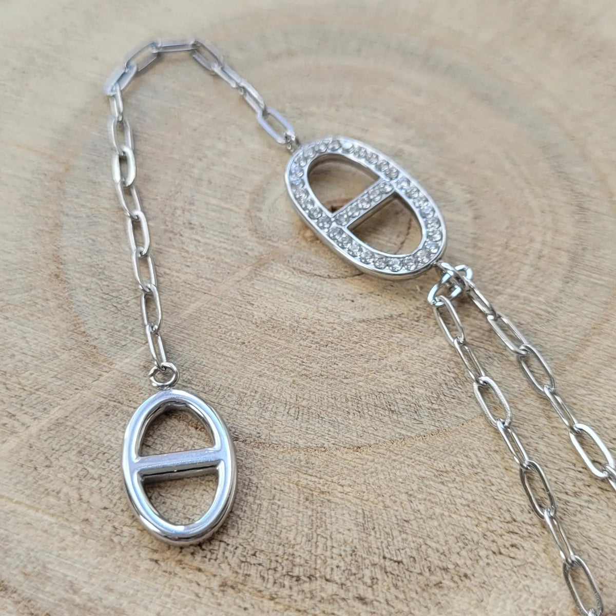 collier Thaléa, un long collier à la maille marine tendance
