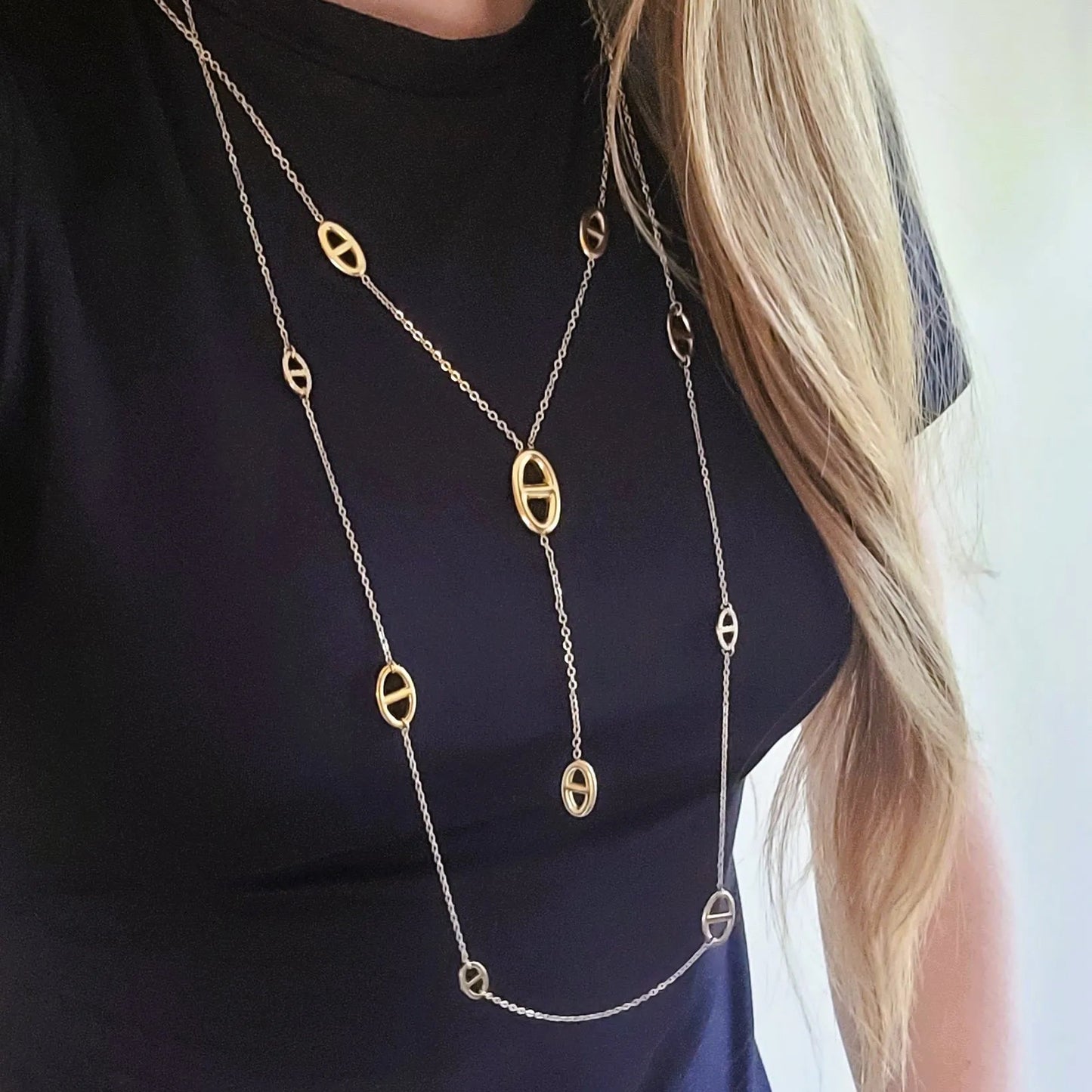 colliers Azura, des bijoux iconiques à la maille marine 