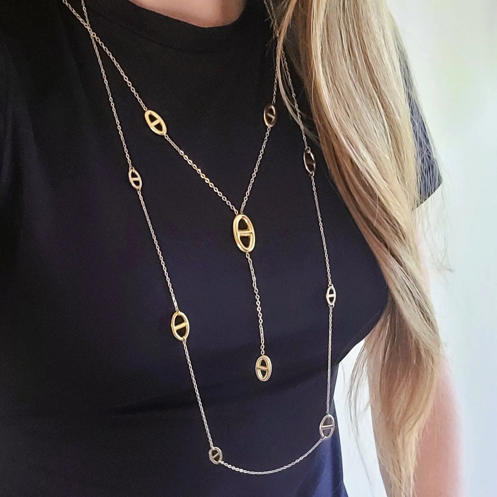 colliers Nerea, des bijoux avec des breloques en maille marine 