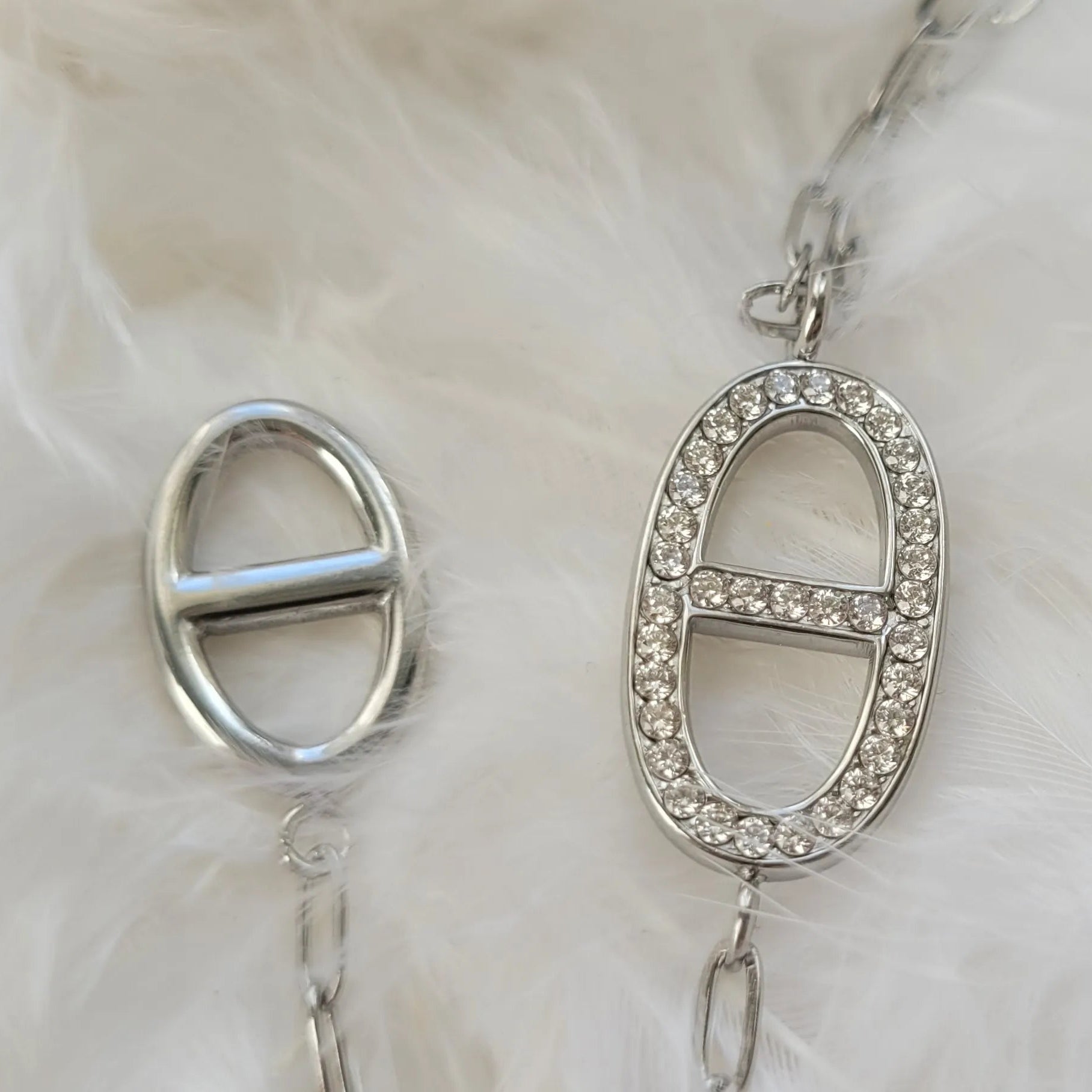 colliers Thalea, des bijoux argentés à la maille marine 