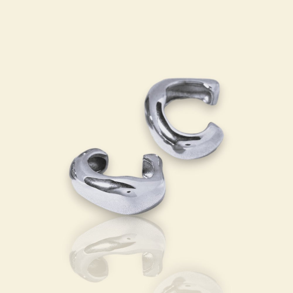 earcuff argenté Sculptura, des faux piercings tendance