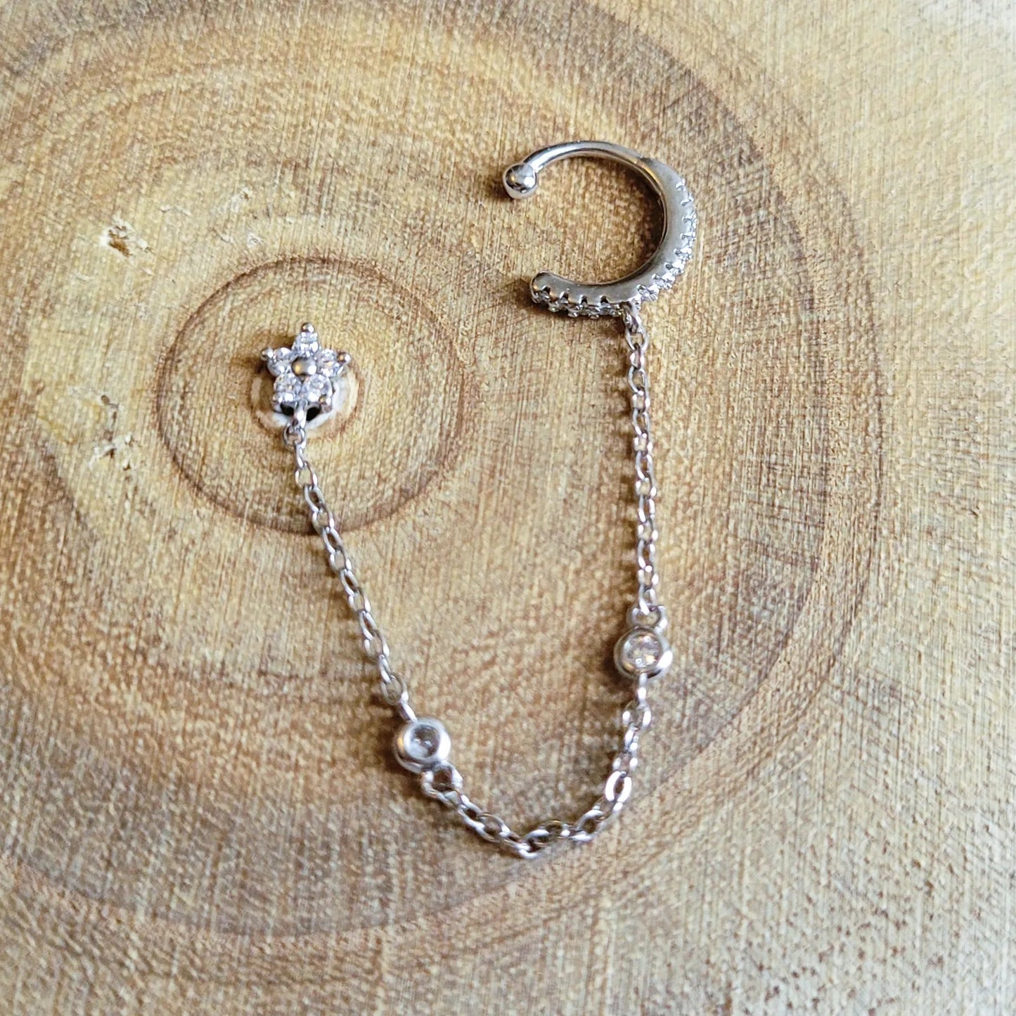 ear cuff Singularu Nyra, bague d’oreille sans perçage en argent sterling