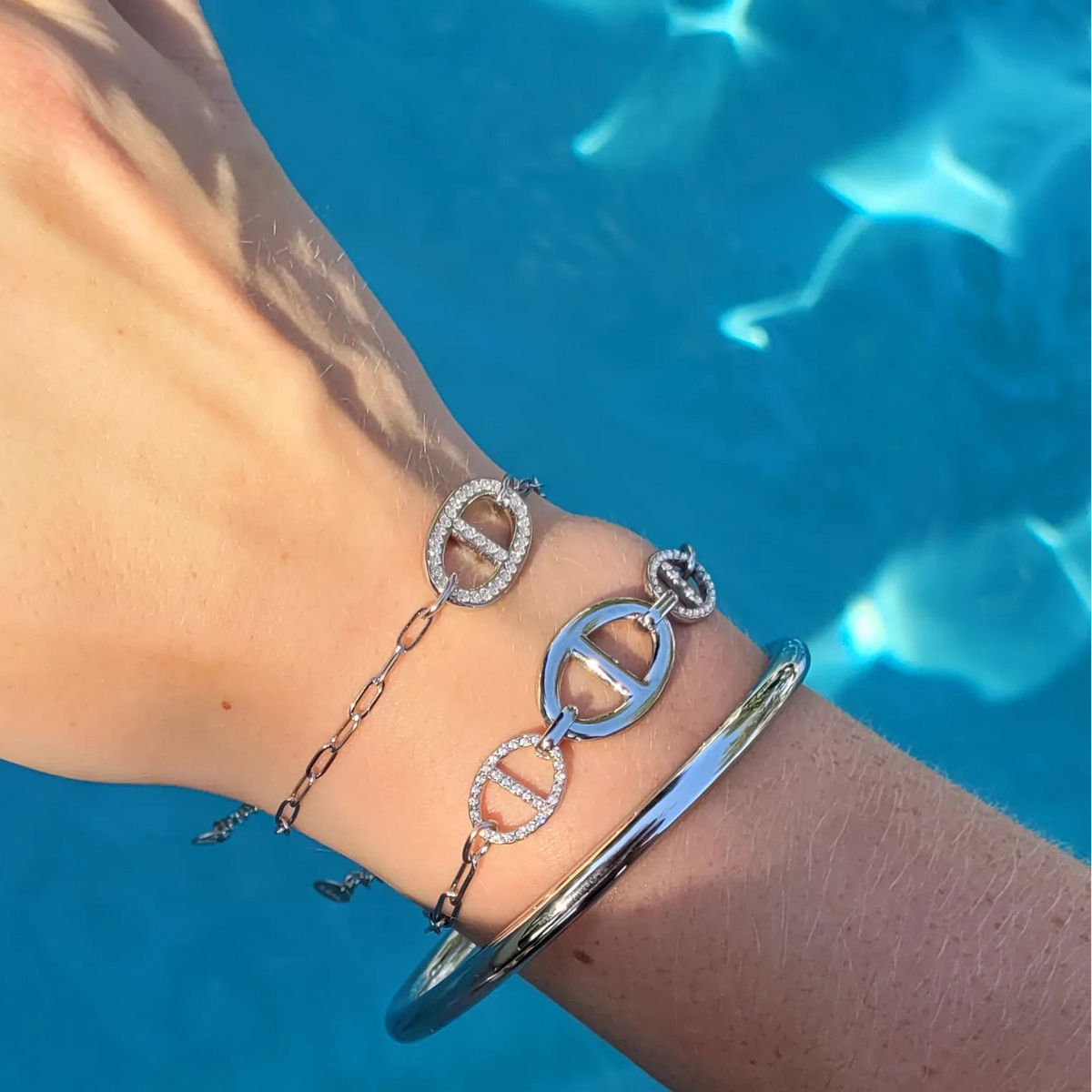 jonc femme Pretty Fine argenté, un bracelet rigide lumineux