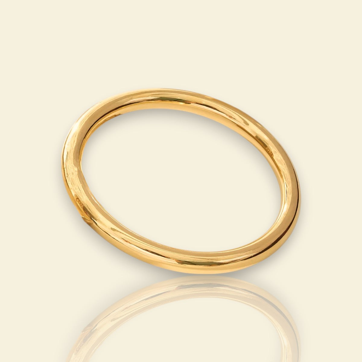 jonc femme Pretty Fine doré, un bracelet rigide chic