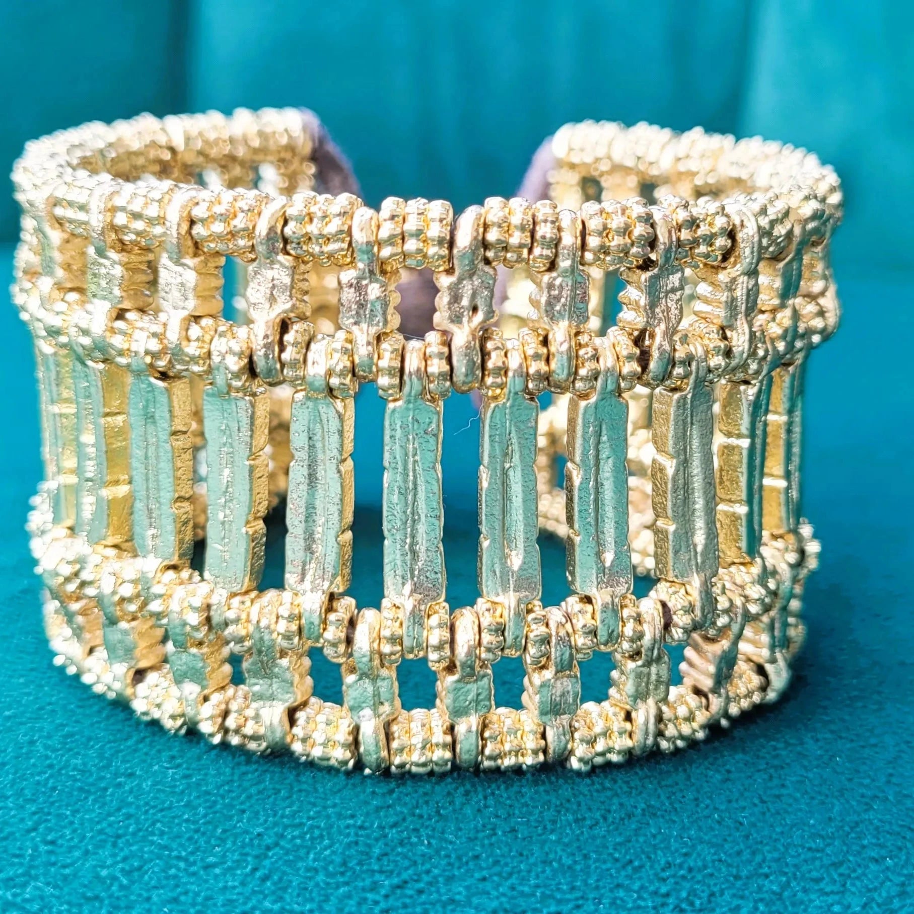 manchette chic bracelet pour femme tendance en 2024 Bellone de Niiki Paris 