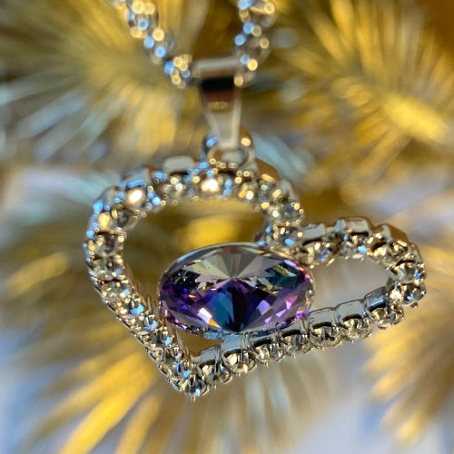Collier coeur serti de cristaux avec rivoli vitrail