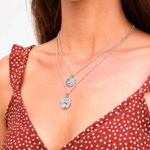 Collier pendentif rond horoscope lion en argent